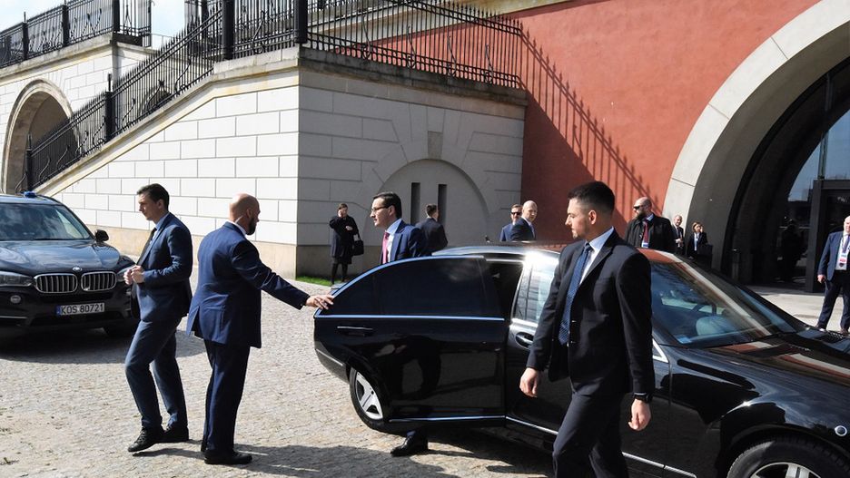 Nowe auta maja posłużyć do przewozu najważniejszych osób w państwie