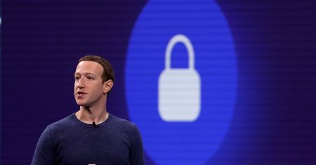 Facebook uderza w Apple. Chce, aby Messenger był domyślnym komunikatorem w iOS