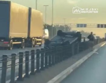 Dachowanie samochodu na trasie S8. Kierowca odmówił badania alkomatem