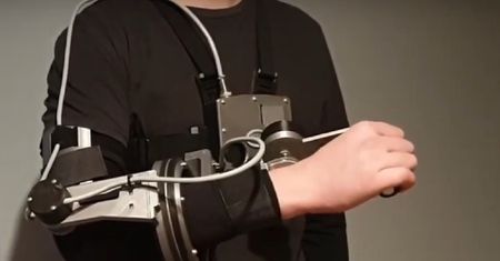 Niezwykły wynalazek Polaka. Absolwent PO opracował nowoczesny egzoszkielet