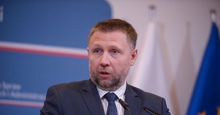 Kierwiński rozsyła pozwy. "Jeden dotyczy byłego polityka PO"