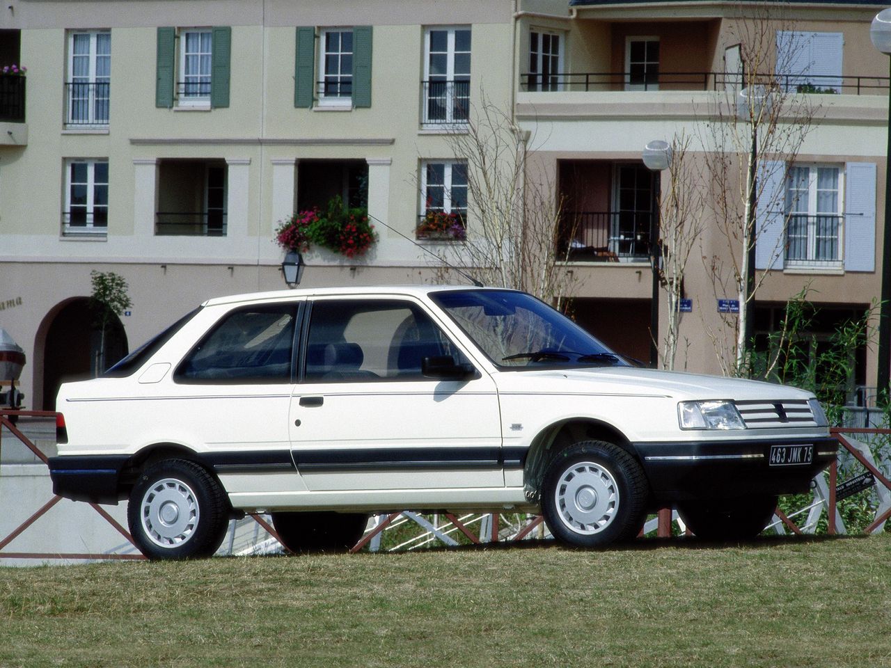 1989 - 1993 Peugeot 309 3D