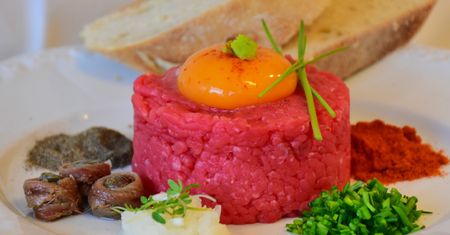 Tatar po węgiersku. Przepis z "Kuchennych Rewolucji"