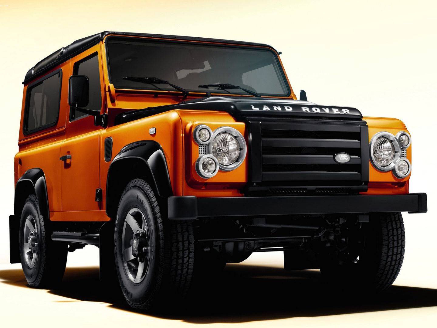 Land Rover Defender Fire (2009)