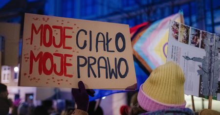 Wzrosła liczba aborcji w Polsce. Ministerstwo Zdrowia podało dane