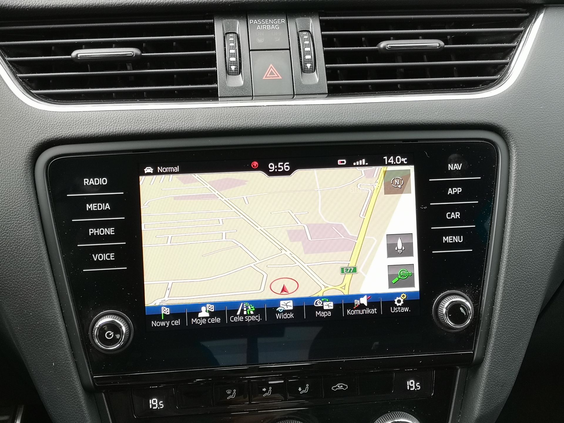 Skoda Octavia RS: audio Canton, zmienne tryby jazdy i system Amundsen 18