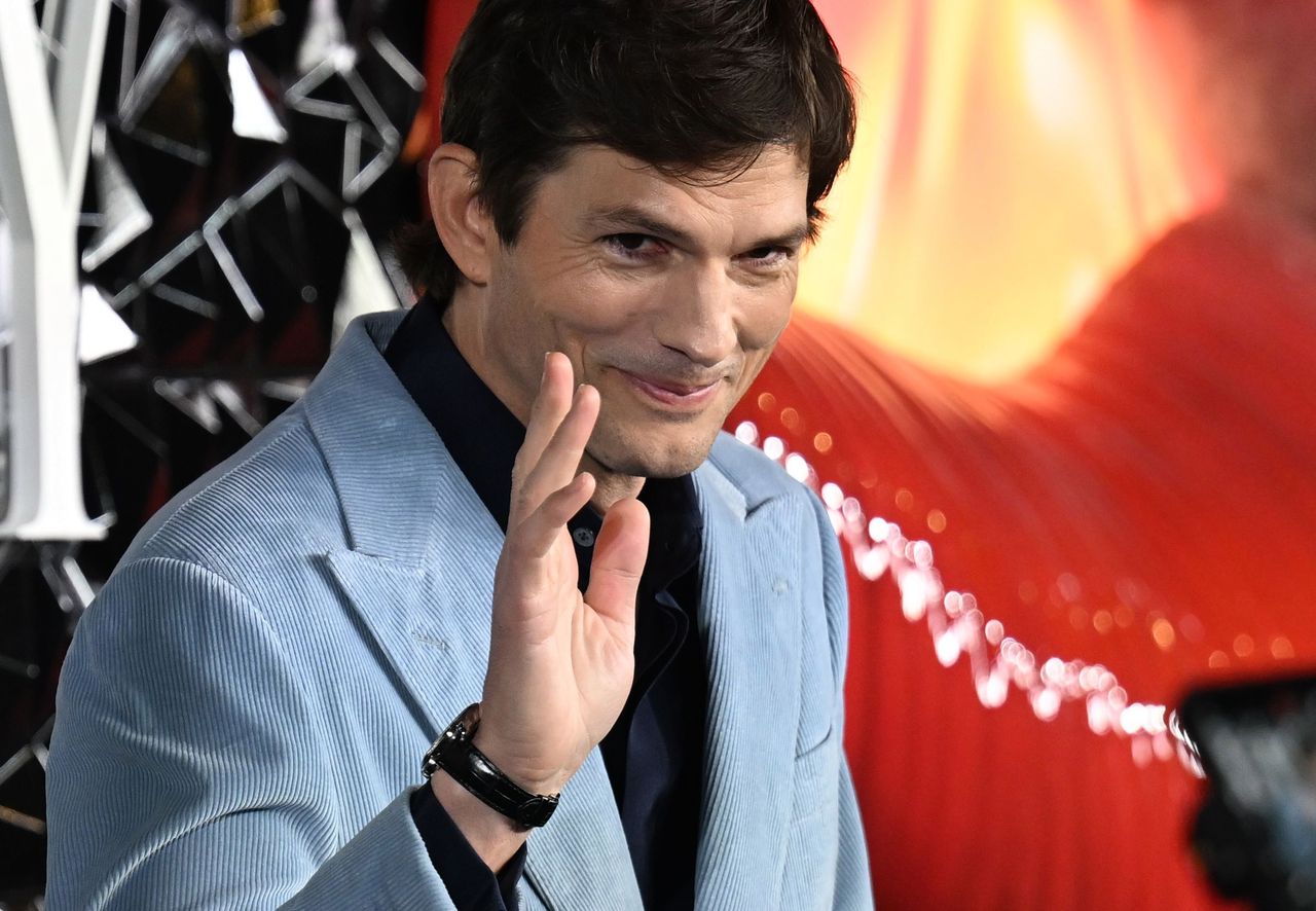 Ashton Kutcher powraca, by szokować