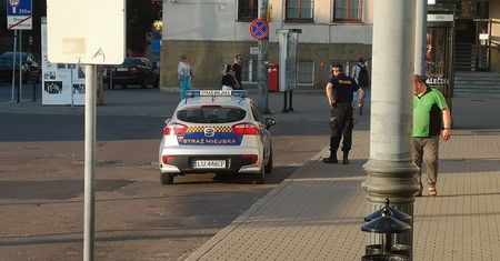 Jest praca w Straży Miejskiej w Lublinie. Oferują etat, 13-stki i bezpłatny basen