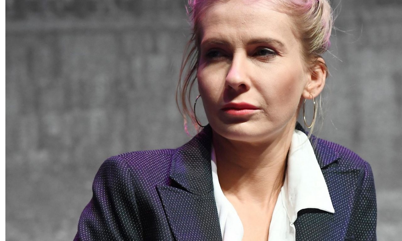 Edyta Pazura o zatrudnianiu niani. "To przecież wstyd teraz mieć kogoś do pomocy" - ironizuje