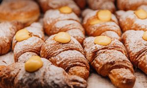 Kontrole w cukierniach. W drożdżówkach z jagodami nie było jagód