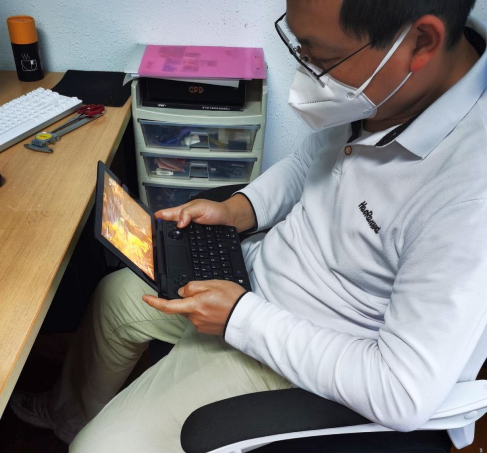 Znamy specyfikację GPD Win Max. Nowa przenośna konsola na Windowsie w formie minilaptopa 2