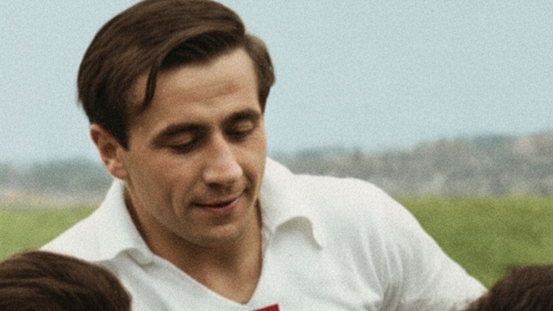 Polska – ZSRR 1957: Gerard Cieślik niesiony przez kibiców