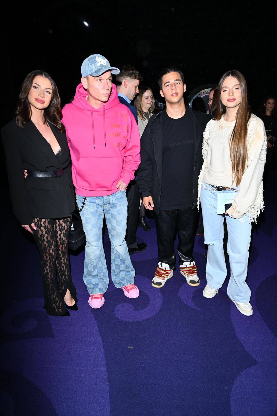 Allan Krupa z dziewczyną i "teściami" na premierze filmowej