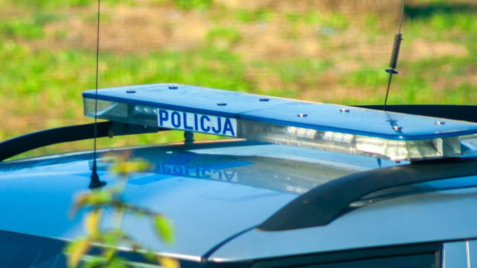 Poznana w sieci kobieta szantażowała mężczyznę nagraniem z rozbieranego spotkania. Zdjęcie ilustracyjne