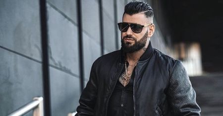 To auto widać z daleka. Szef Fame MMA ma niezwykły samochód. Zdjęcie!