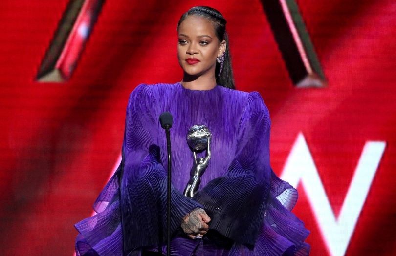 Eminem przeprasza Rihannę za piosenkę, w której popierał Chrisa Browna