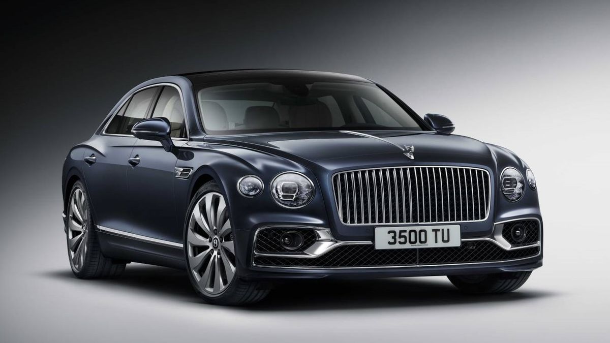 Flying Spur wygląda kontrowersyjnie. Tak jak każdy nowy Bentley.