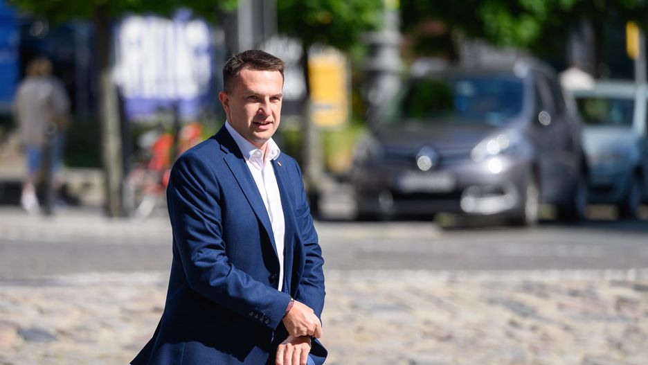Adam Szłapka zapowiada, że dobrowolnie zrzeknie się immunitetu