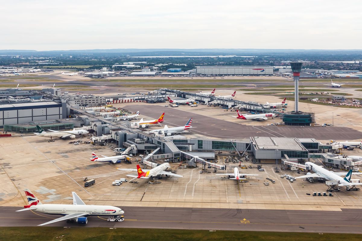 Lotnisko Heathrow w Londynie (fot: Adobe Stock)