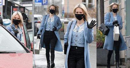 Magdalena Ogórek w błękitnym sweterku i z torebką Chanel za 26 tysięcy pędzi do swojego BMW (ZDJĘCIA)