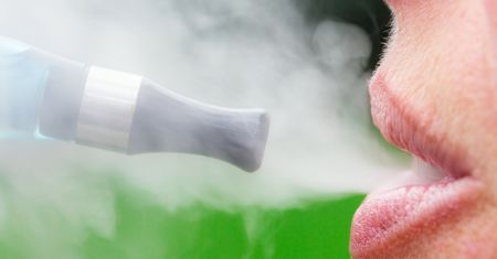 E-papierosy i ryzyko zdrowotne: przypadek poważnych powikłań oddechowych u nastolatki