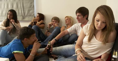 Dzieci coraz częściej narażone na bierne palenie marihuany