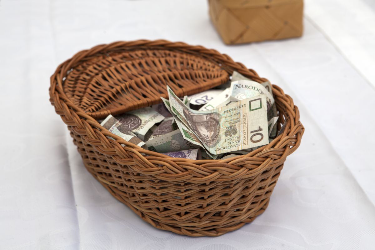 Do kogo trafiają pieniądze z tacy z 6 stycznia? Biskup wyjaśnia