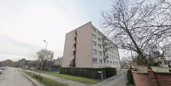 Bydgoszcz: 15-latek zginął po upadku z okna bursy. Kuratorium komentuje