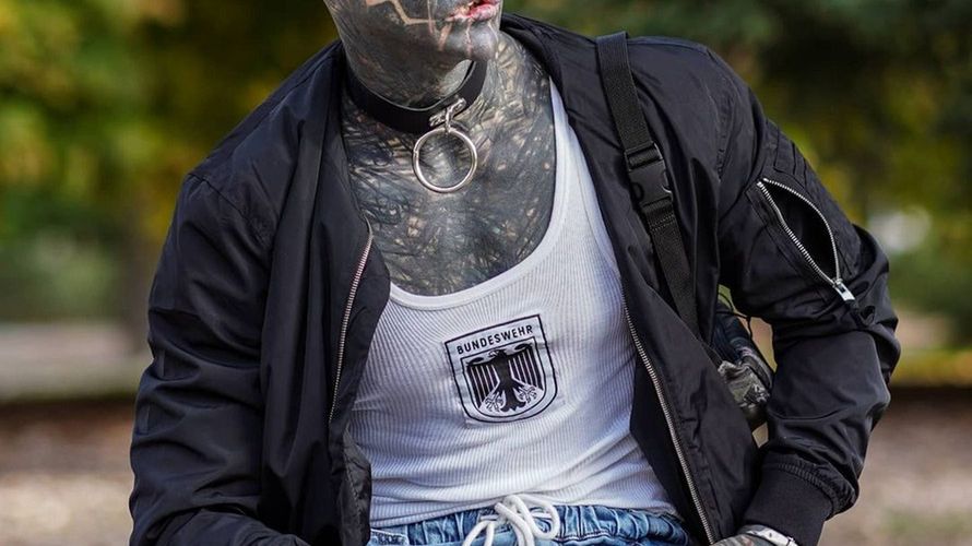 34-latek postanowił upodobnić się do kosmity. Od kilku lat wprowadza w życie "przemianę"