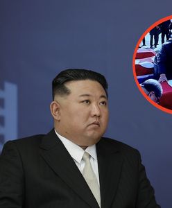 Kim zapłakał nad trumnami. Na uroczystość przyjechali Rosjanie