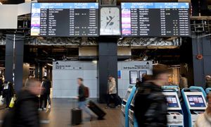 Atak na Iran uwięził turystów. Psycholog: "każda godzina potęguje bezradność"