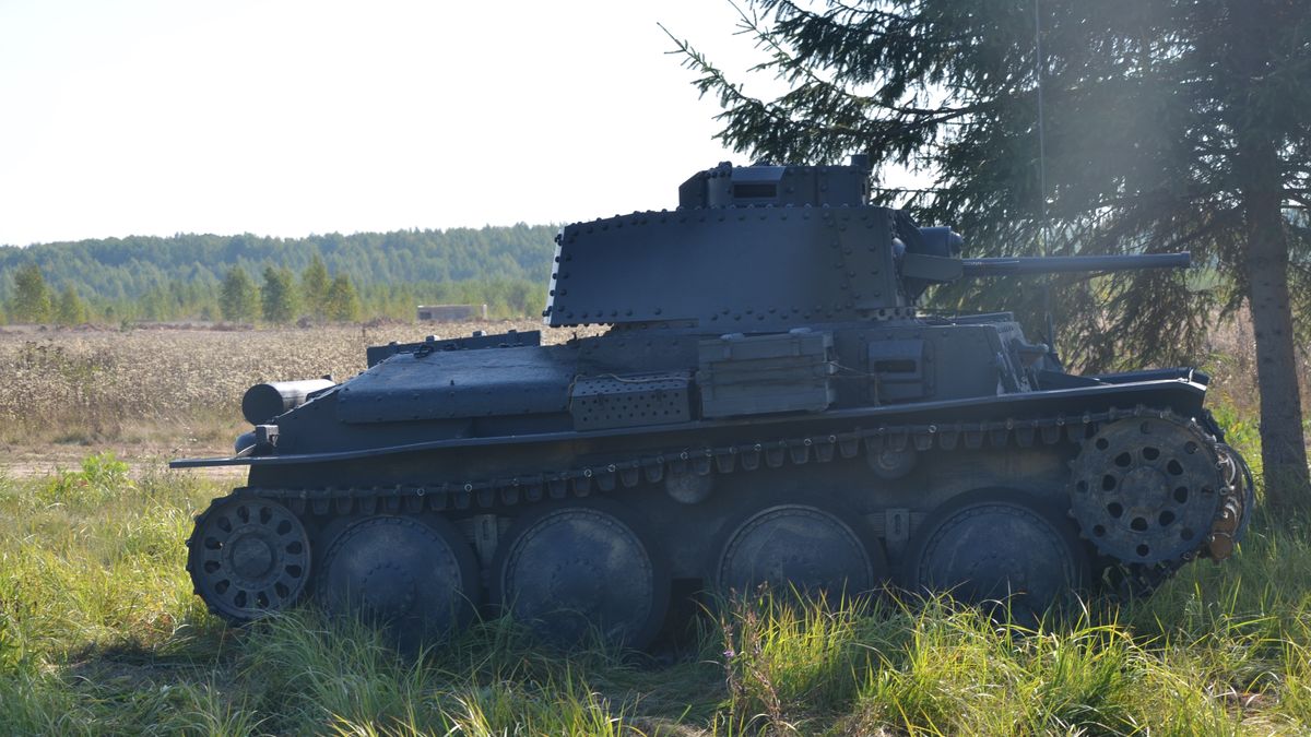 waiting for battle
waiting for the offensive
Mikhail Sidorovich