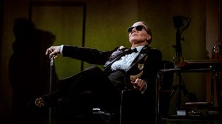 Uwielbiam postacie z krwi i kości: rozmowa z Anną Radziejewską