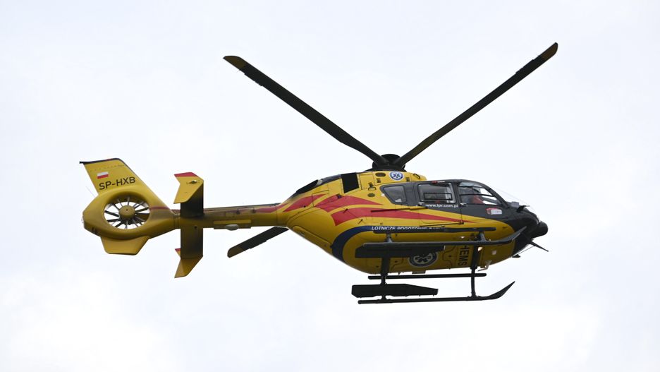 Darek Delmanowicz
aut, auta, drogowy, Lotnicze Pogotowie Ratunkowe, osobowe, osobowy, osobowych, ranni, samochody, samoch�d, wypadek, wypadku, zderzenie