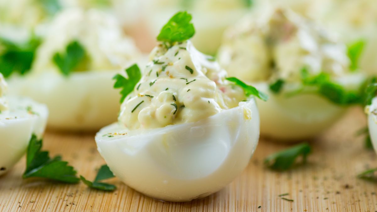 Jajka w majonezie są obowiązkowe na wiosenne święta