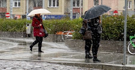 Pogoda w Warszawie w niedzielę 3 stycznia. Dużo chmur i śnieg z deszczem