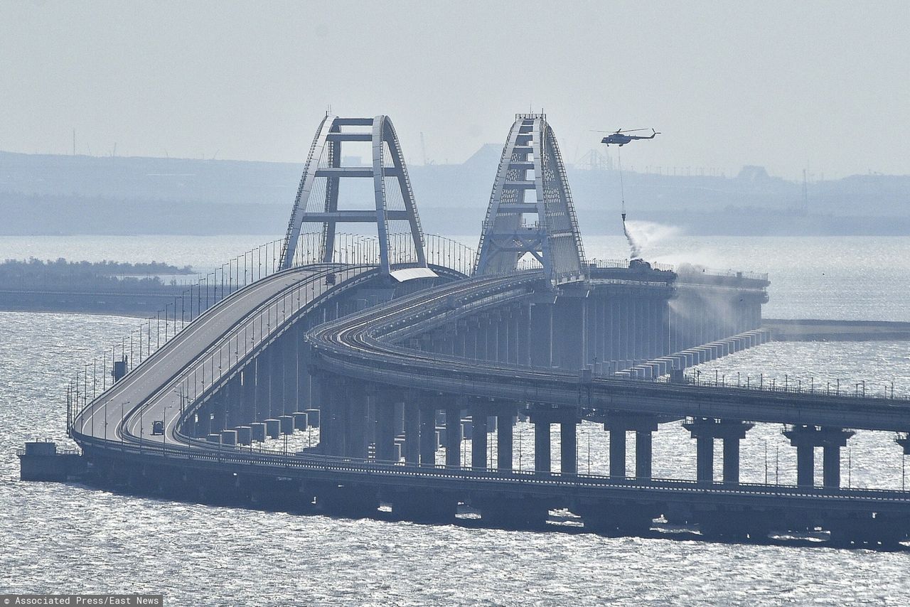 Krymski Bridge / Illustrative photo