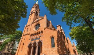 Cud na kościelnej wieży. Komuniści łapali się za głowy, ludzie za lornetki