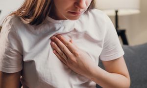 Nowotwór niewidoczny dla lekarzy? Objawy przypisują innym chorobom