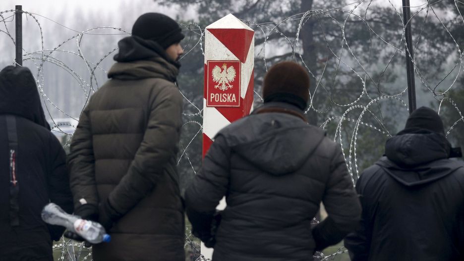 Kolejni migranci trafiają na granicę polsko-białoruską. Niepokojące nagrania w sieci. Zdjęcie ilustracyjne wykonane 14 listopada na terytorium Białorusi 