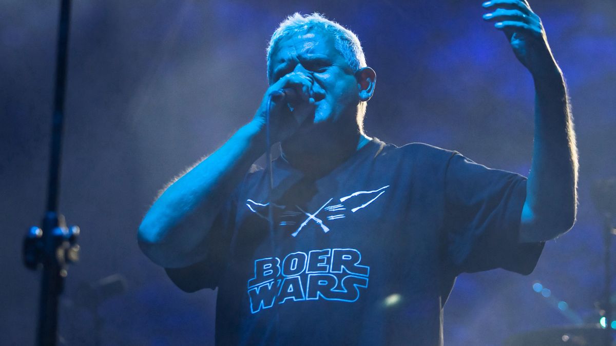 Kazik śpiewa o Jarosławie Kaczyńskim