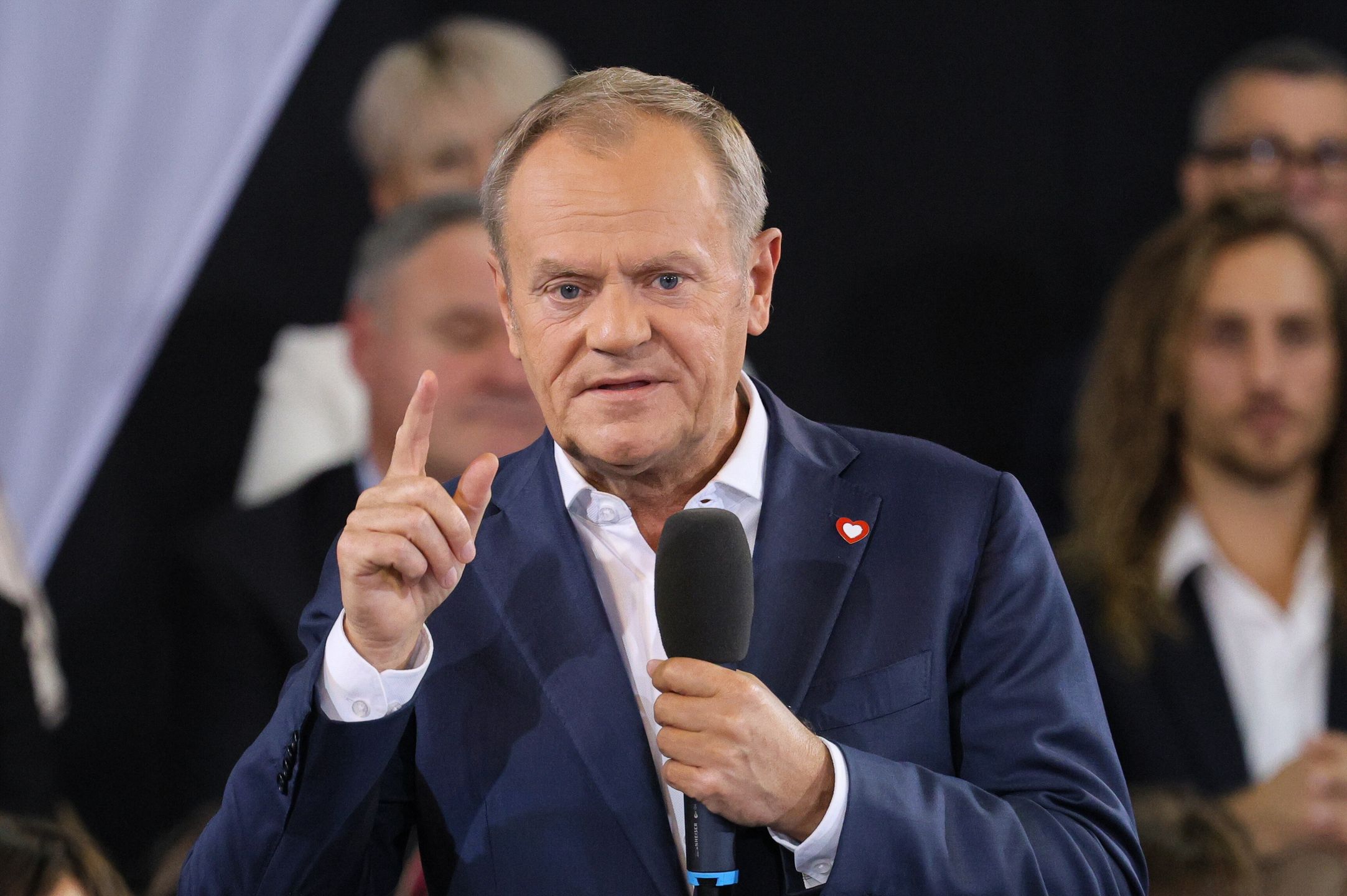 Donald Tusk
Warszawa, 12.10.2024. Premier Donald Tusk (C) przemawia podczas konwencji Koalicji Obywatelskiej w Hali Sportowej OSIR w Warszawie, 12 bm.   (jm) PAP/Pawe� Supernak
Pawe� Supernak
konwencja konwencji, Platforma Obywatelska, PO, politycy, polityka, Rada Krajowa, rada krajowa rad� krajow�, przem�wienie przemawia, wyst�p