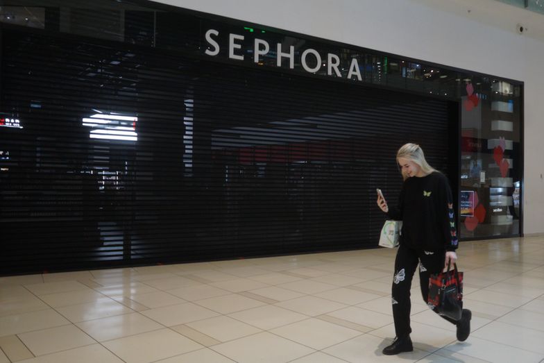 Sephora na stałe opuszcza Rosję.  Sprzedaje wszystkie swoje sklepy