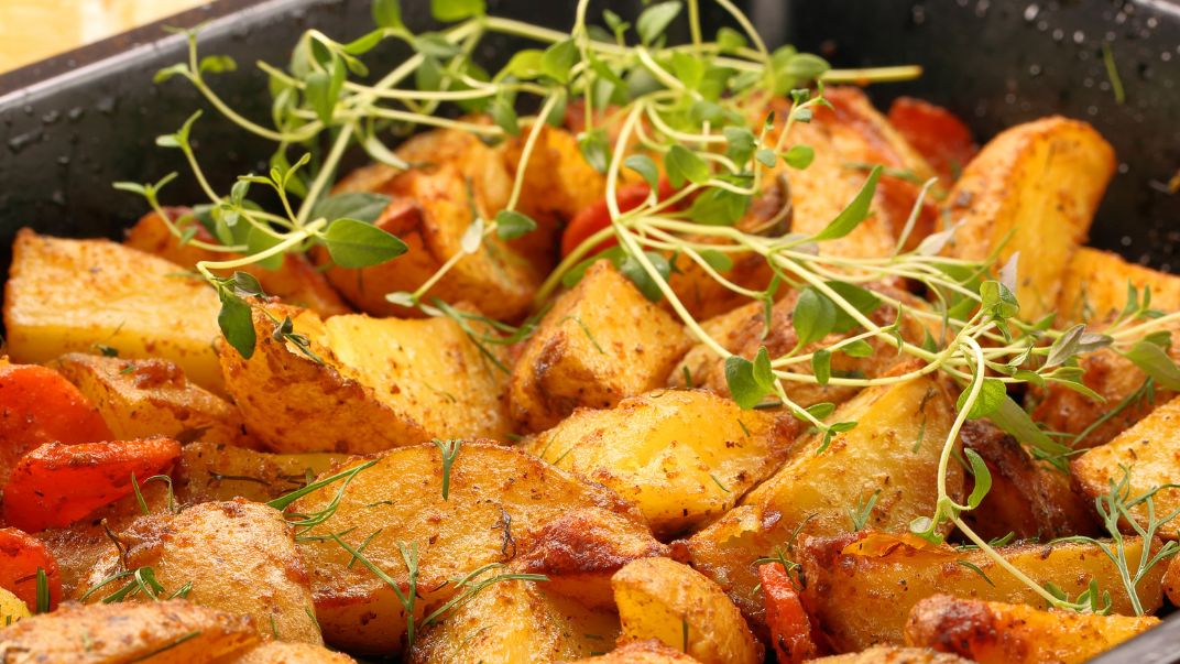 Pieczone ziemniaczki w złocistej skorupce