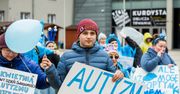 Dziś Światowy Dzień Świadomości Autyzmu. Jak się go obchodzi w Polsce?