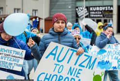 Dziś Światowy Dzień Świadomości Autyzmu. Jak się go obchodzi w Polsce?