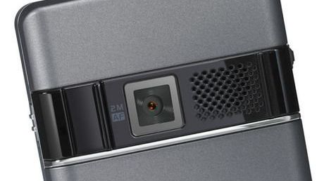 ASUS P527 i ASUS P750 już w sklepach 1