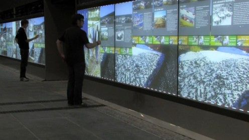 Najdłuższa na świecie ściana multitouch (wideo) 1