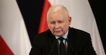 8000 zł na godzinę. Miliony w miesiąc, czyli tak ludzie PiS płacą na PiS