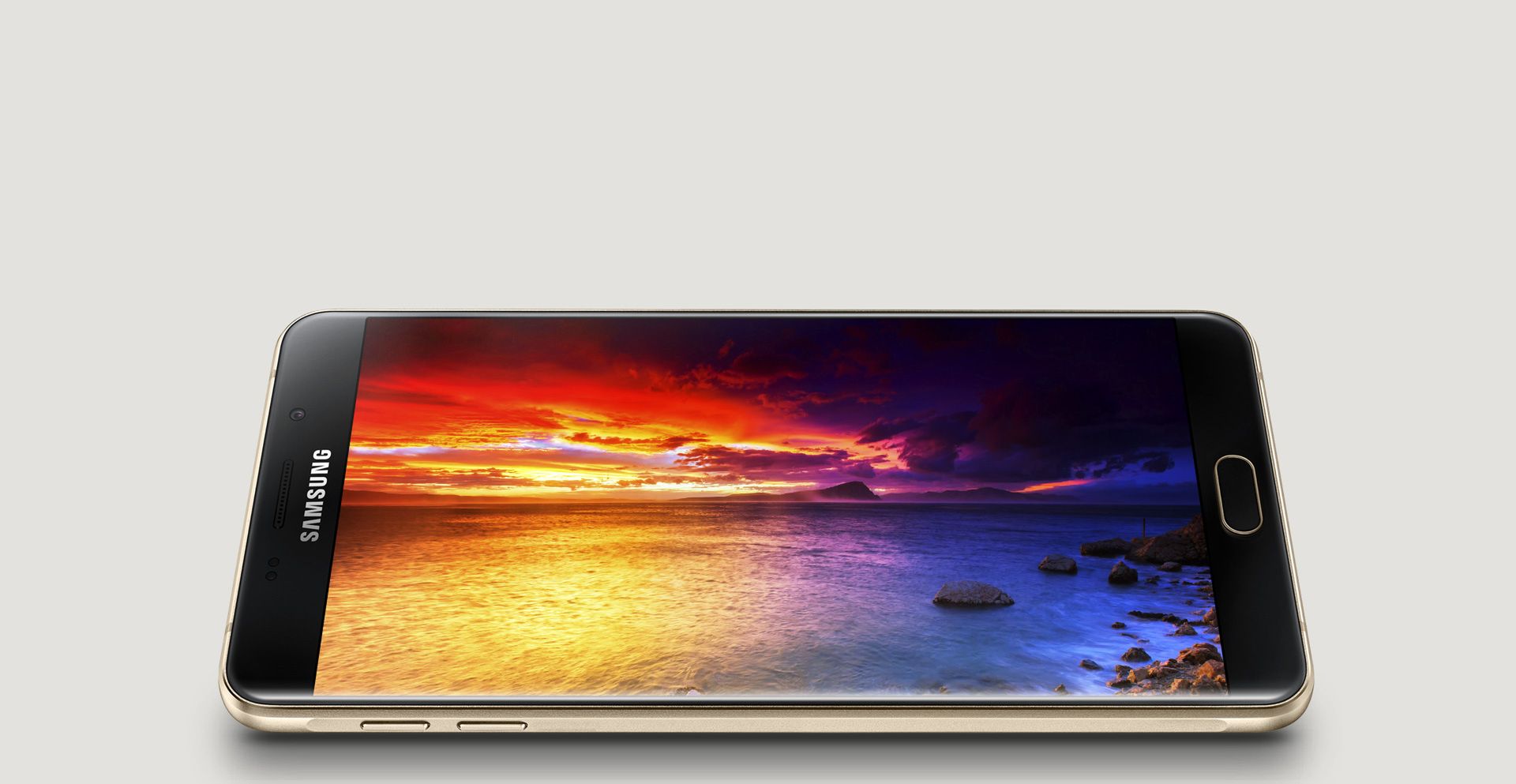 Samsung Galaxy A9 (2016) oficjalnie. Czy flagowce mają jeszcze sens? 4